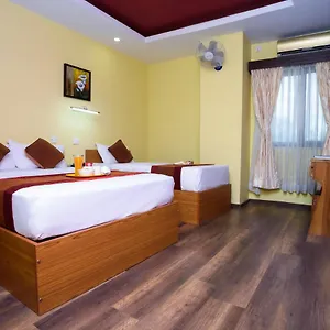 Oyo 105 Travel Hotel